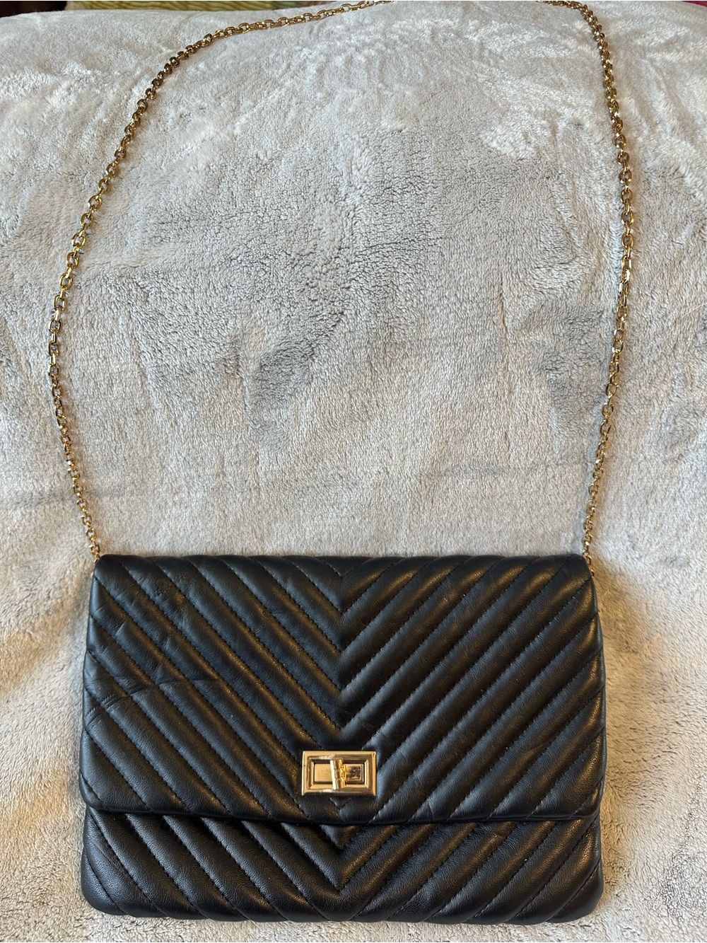 Quilted Black Leather Crossbody Bag with Gold Chain